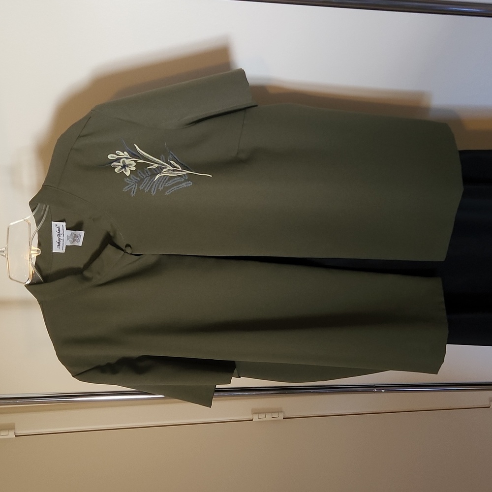 Two Piece black dress with short sleeve olive cover up